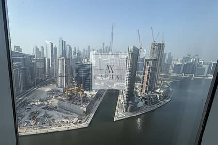 Office for Rent in Business Bay, Dubai - Canal View | Spacious Office | Glass Partition