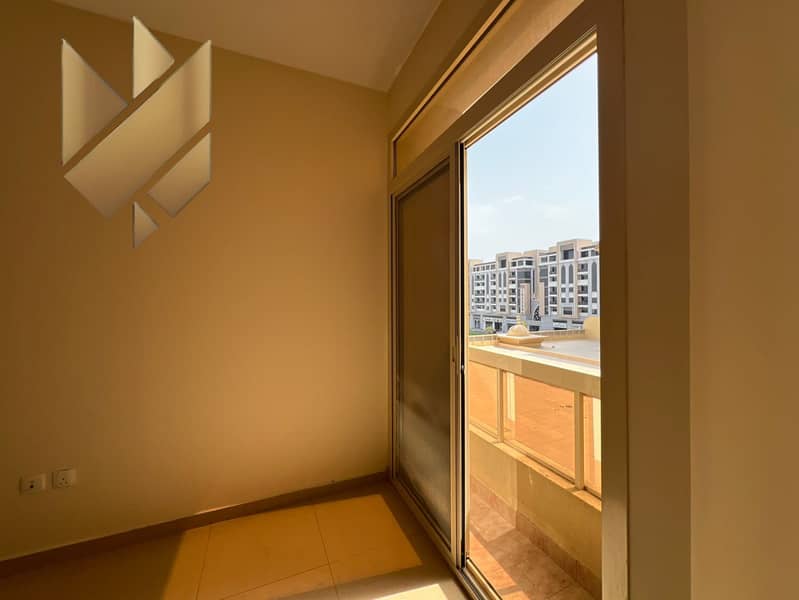 4 صورة واتساب بتاريخ 1447-02-03 في 17.52. 59_931f16ab. jpg