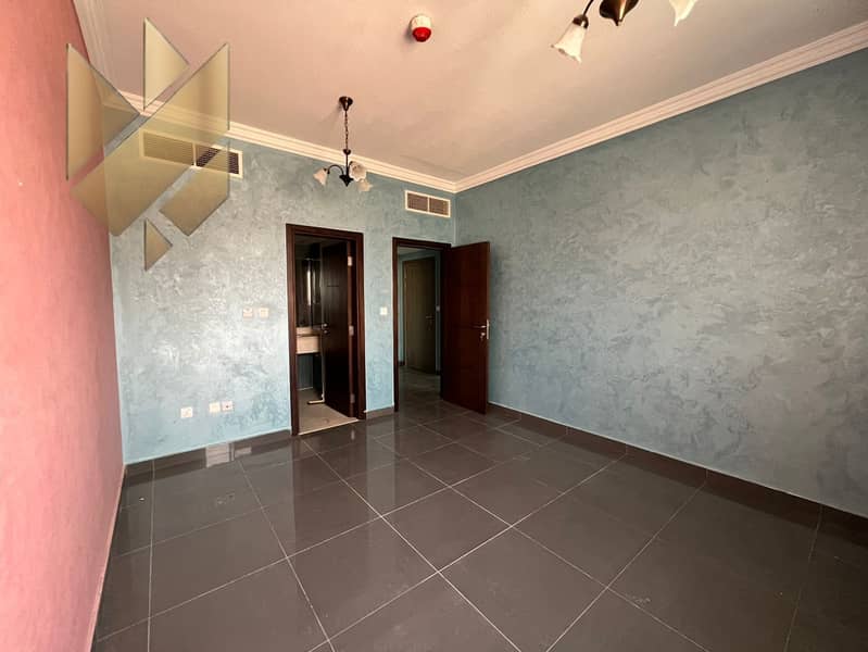 6 صورة واتساب بتاريخ 1447-02-03 في 10.50. 49_3a7d587f. jpg