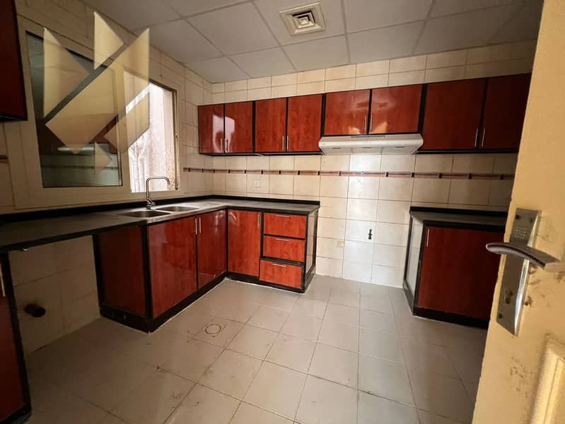 6 صورة واتساب بتاريخ 1447-02-03 في 17.56. 47_566fc17e. jpg