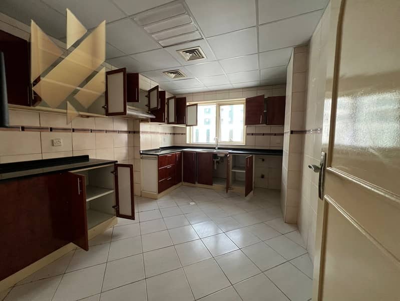 6 صورة واتساب بتاريخ 1447-02-03 في 17.55. 36_e1fa458e. jpg