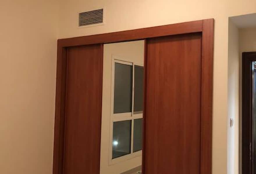 7 room enterence. jpg