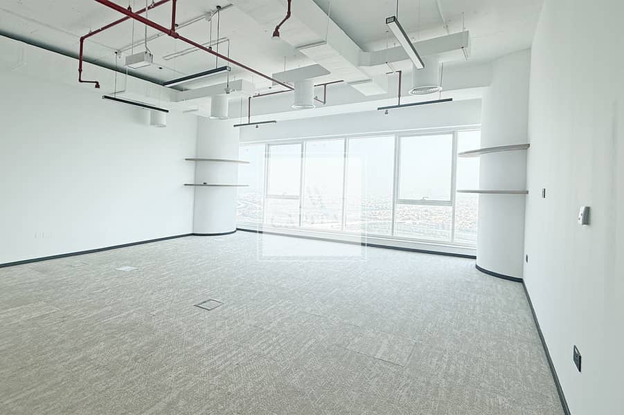 Vacant | Carpet Flooring | Racecourse View