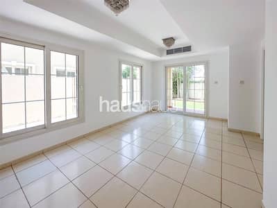 2 Bedroom Villa for Sale in The Springs, Dubai - Best priced 4E | Two beds + study | Immaculate