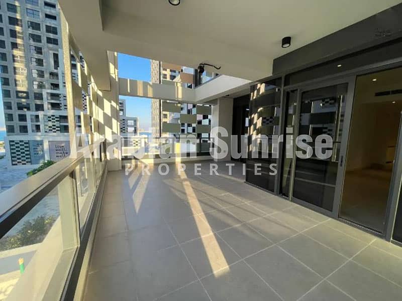 4 Pixel-T3-201-3BR-pics-balcony1. JPG
