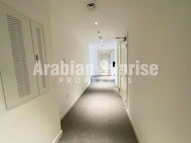 9 Pixel-T3-201-3BR-pics-Foyer. JPG