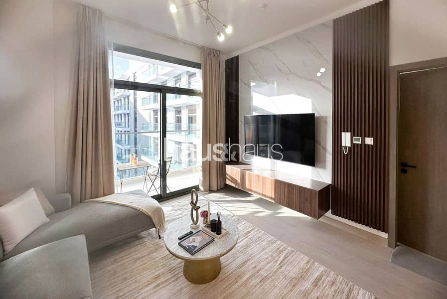 Fully Furnished | Upgraded | Pool view | Managed Fully Furnished | Upgraded | Pool view | Managed