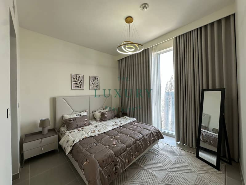 8 Burj_Khalifa_View___Vacant___High_Floor-11. jpg