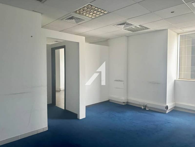 位于谢赫-扎耶德路，蔚蓝大厦 的写字楼 154800 AED - 12358286