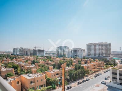 فلیٹ 1 غرفة نوم للايجار في الفرجان، دبي - شقة في بناية ايست 40،الفرجان 1 غرفة 70000 درهم - 12358289