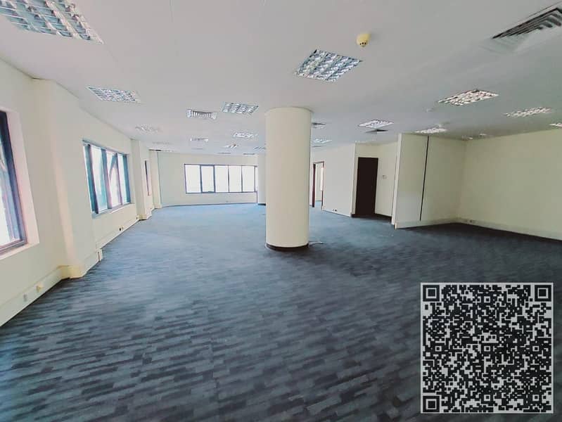 11 c5bf12fe-427d-4814-a0ef-a18a170e7777. jpg