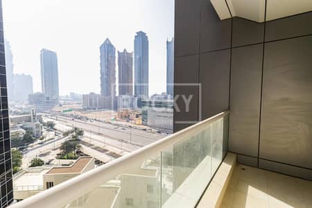 Studio for Rent in Business Bay, Dubai - Large Studio | Prime location | Exclusive