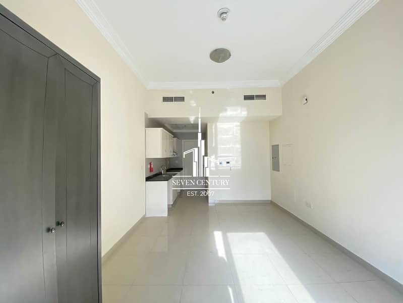 Best Offer | Unfurnished | Great View Studio Best Offer | Unfurnished | Great View Studio
