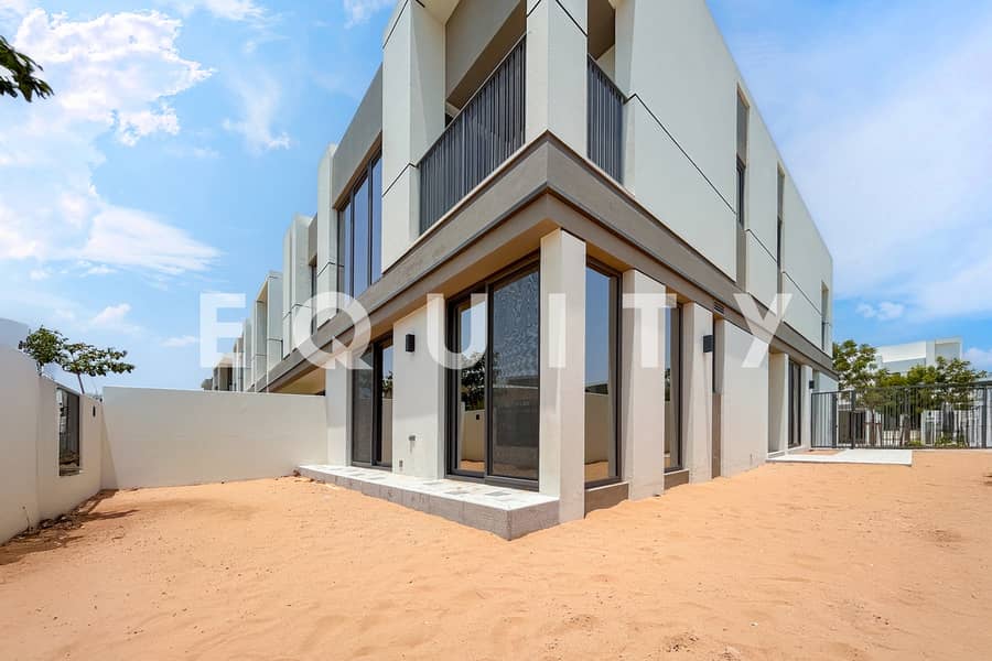 位于蒂拉尔阿尔加夫综合社区,奥拉别墅区 4 卧室的联排别墅 290000 AED - 12360474 位于蒂拉尔阿尔加夫综合社区,奥拉别墅区 4 卧室的联排别墅 290000 AED - 12360474