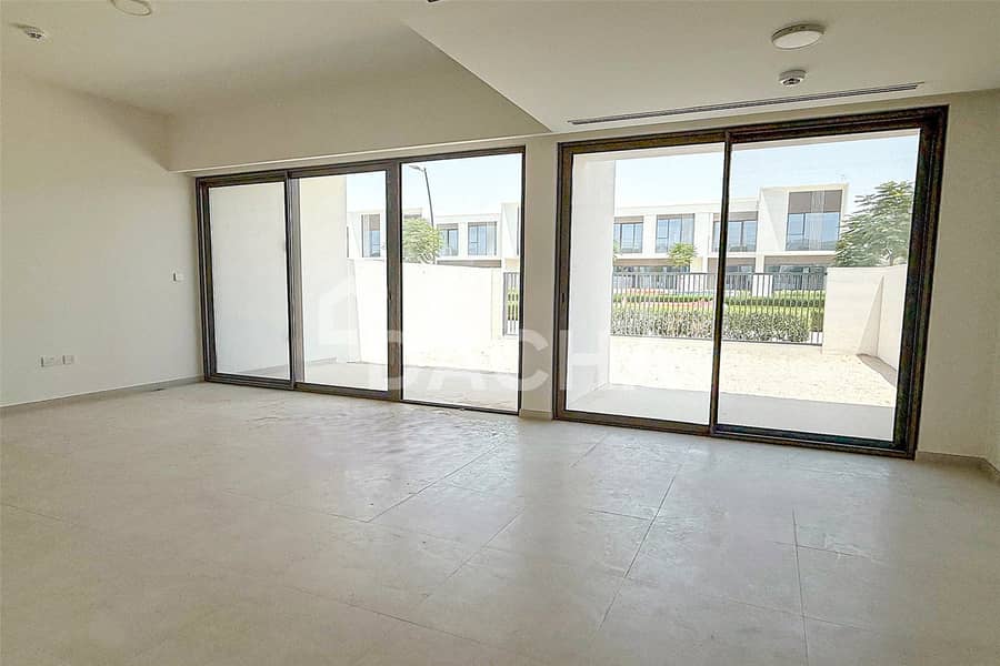 位于山谷小区,娜拉联排别墅 3 卧室的联排别墅 140000 AED - 12360766 位于山谷小区,娜拉联排别墅 3 卧室的联排别墅 140000 AED - 12360766