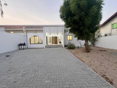 فیلا 3 غرف نوم للايجار في الفلج، الشارقة - 7f8a9c14-b132-4887-bbd3-c90bf7a20973. jpeg