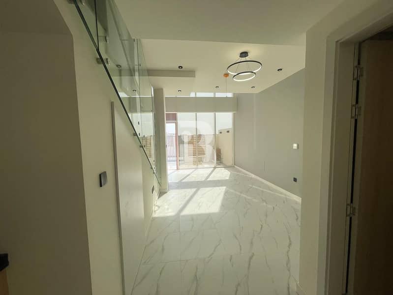 Ready To Move | Brand New Villa | Modern Loft Ready To Move | Brand New Villa | Modern Loft