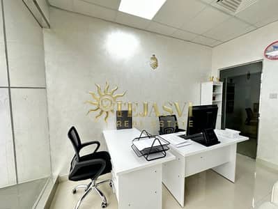 مکتب  للايجار في ديرة، دبي - 8b40df3a-6871-4954-82b7-4d24ece1f2f5. jpg