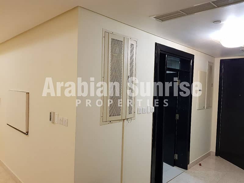4 Ocean Terrace 2BR- 1206, Foyer. jpg