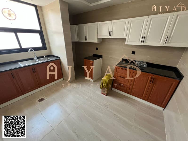8 BHK27. png
