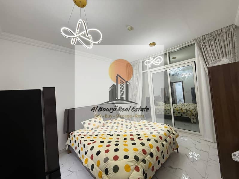 4 ec8c0d52-98be-4891-8ccd-aa8e12bd5193. jpg