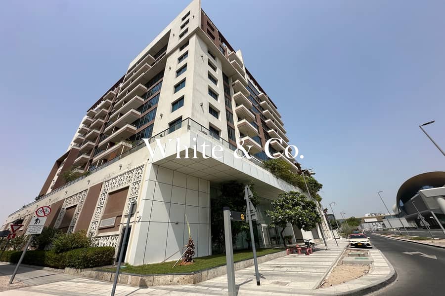 Large Terrace | Upgraded | Close to Metro Large Terrace | Upgraded | Close to Metro