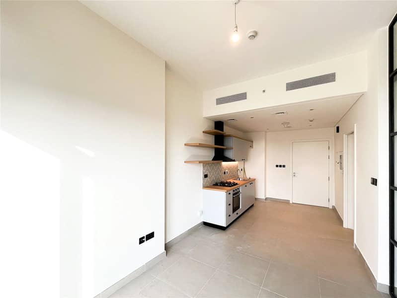 Modern Finish | Open Plan | Chiller Free