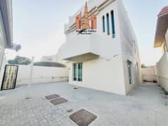 فیلا في شرقان 4 غرف 95000 درهم - 12363744