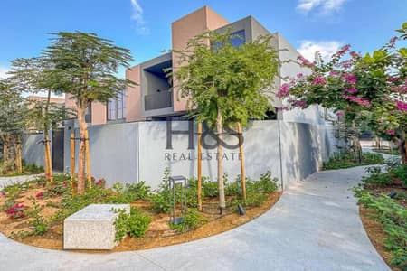 3 Bedroom Villa for Sale in Tilal City, Sharjah - Elegant 3-Bedroom Corner Unit | Exclusive Luxury Community | Golden Visa Opportunity | High ROI