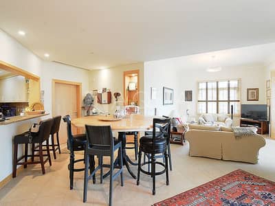 Close to the Mall| Direct Access to Park Close to the Mall| Direct Access to Park
