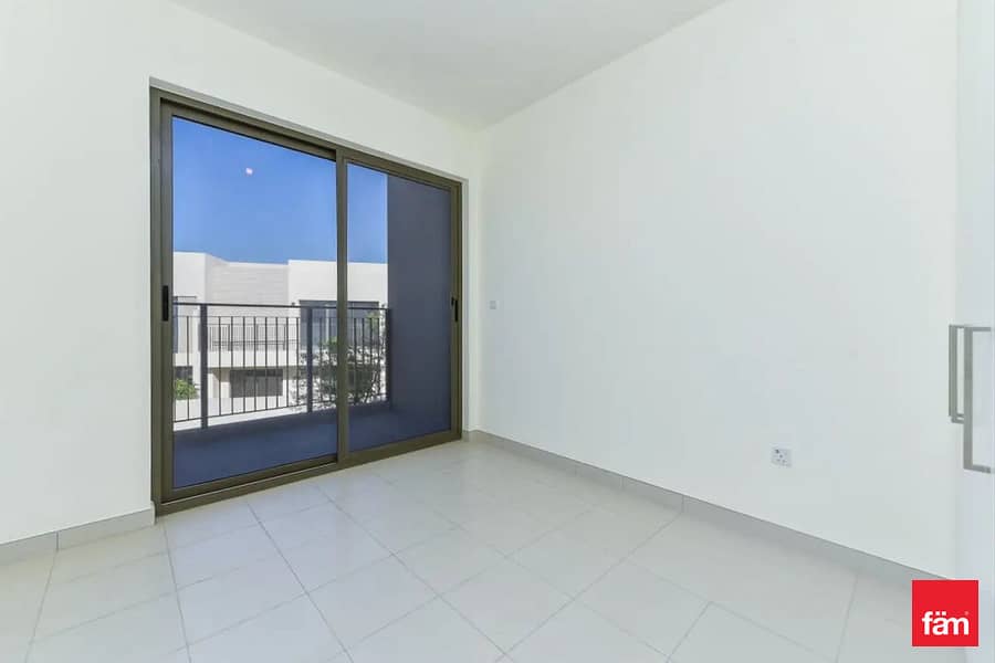 3-bedroom | Close to Amenities| Spacious 3-bedroom | Close to Amenities| Spacious