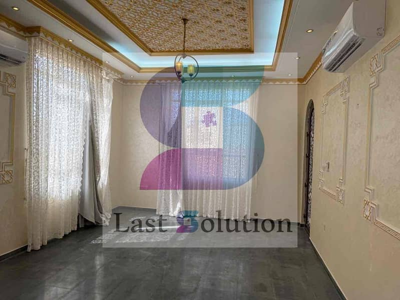 15 e6a6cad4-e0cf-4094-85e7-0d7f761d69db. jpg