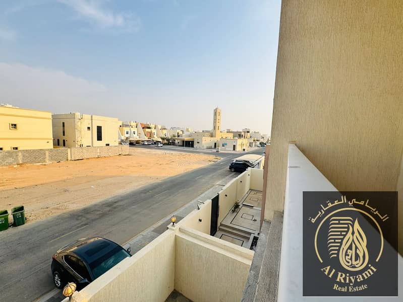 7 بلا عنوان000. jpg