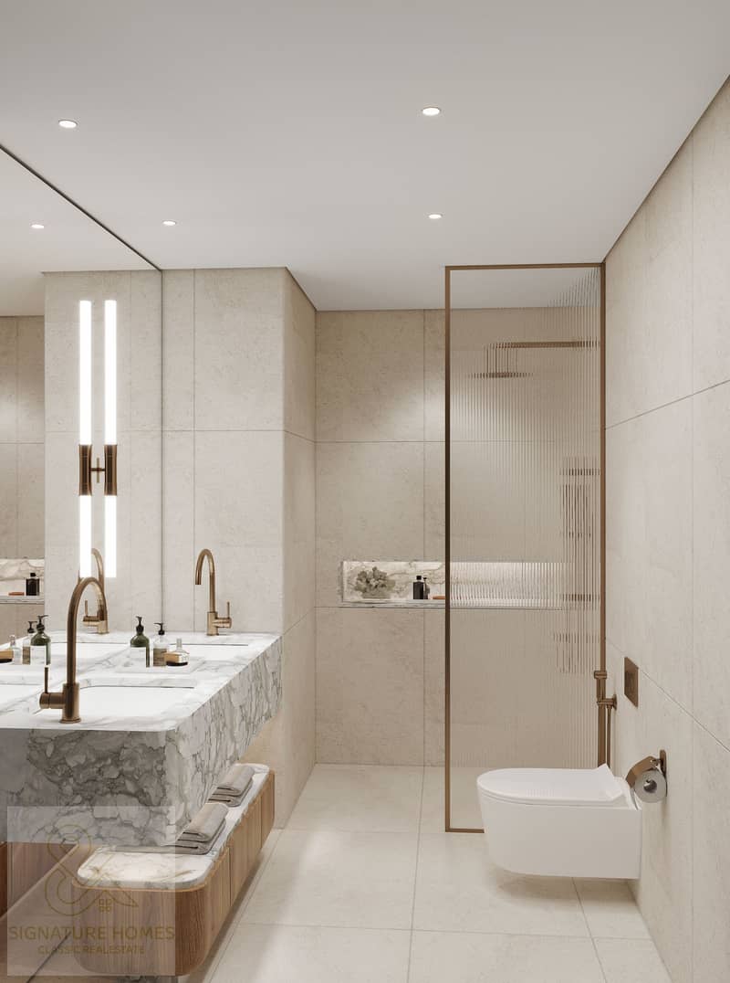 7 Bathroom. jpg