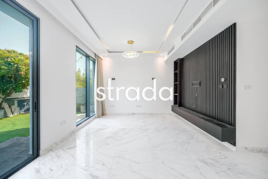 Large Plot | Internal Upgrades | Vacant Now