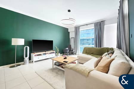 1 Bedroom Apartment for Sale in Business Bay, Dubai - Furnished | Vacant | Partial Canal View