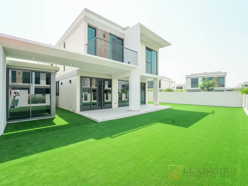 Corner Villa | Landscaped | Negotiable
