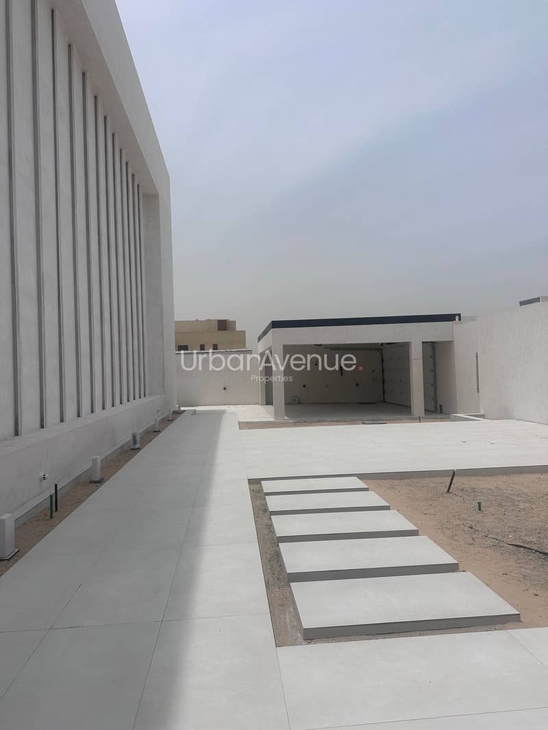 9 Brand New 4-Bedroom Villa  for rent in  Al Athbah (3). jpg
