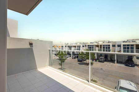 3 Bedroom Townhouse for Rent in DAMAC Hills 2 (Akoya by DAMAC), Dubai - Single Row | Middle Unit | Garden View