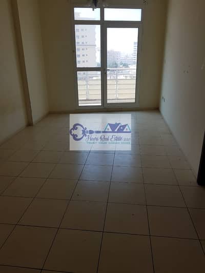 SPACIOUS! LARGE ONE BEDROOM FOR SALE IN CBD SPACIOUS! LARGE ONE BEDROOM FOR SALE IN CBD