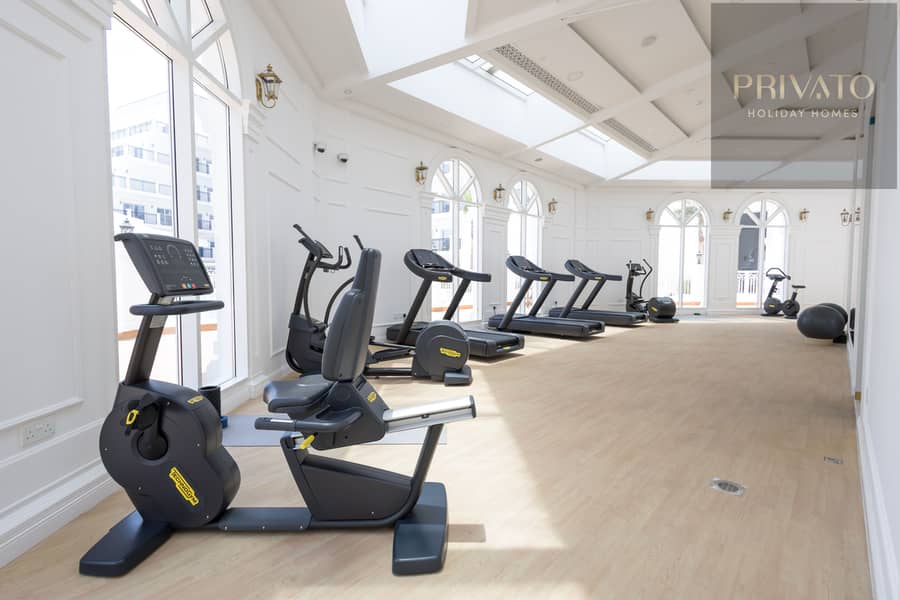 Modern 1BR Apartment | Sofa Bed | Resort Amenities | Vincitore Benessere - Image 43