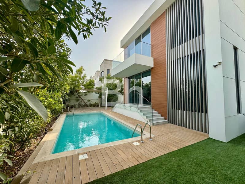 Ultra-Luxury | Private Pool | Must See