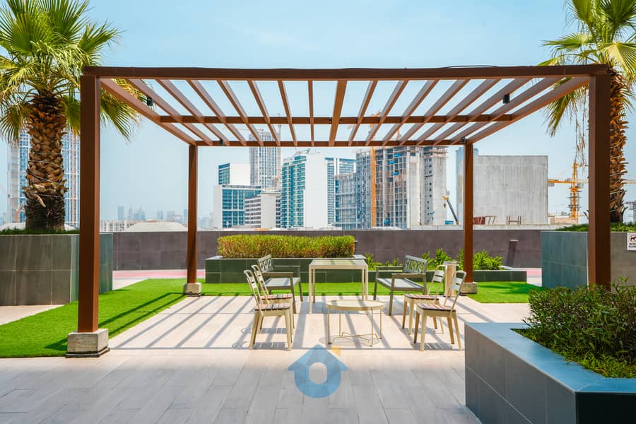 SPECIAL OFFER RATE – DECEMBER ONLY - Modern Designer 1-Bedroom Apartment | Steps from Circle Mall & Parks - Image 12