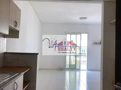 شقة في K-03،الحي اليوناني،المدينة العالمية 310000 درهم - 12370808
