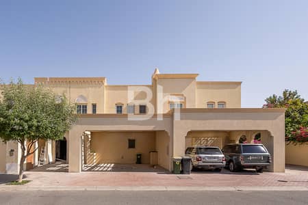 3 Bedroom Villa for Rent in The Springs, Dubai - Upgraded | Full Lake View | Brand new kitchen