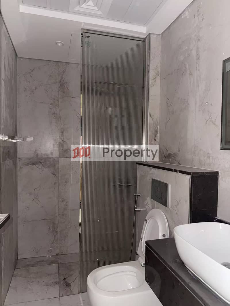 10 9287409CNV0Q935. jpg