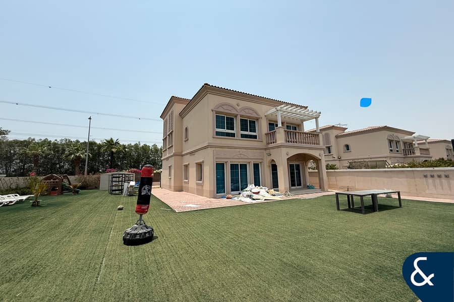 Vacant | Huge Garden | Bright & Spacious