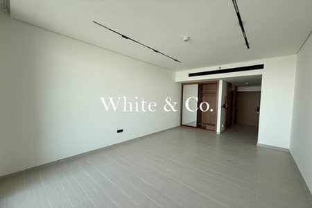Studio for Sale in Business Bay, Dubai - High Floor | Canal Views | Vacant Now