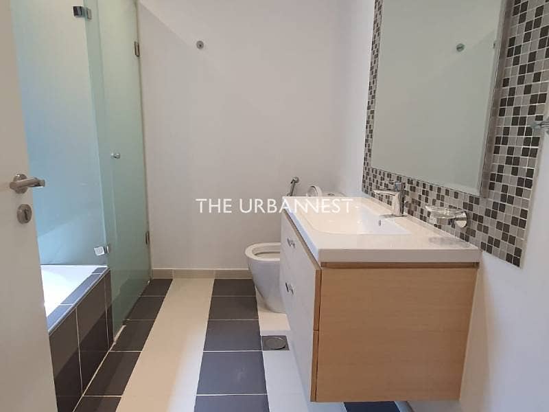 Corner Unit | Close To Malibu | Vacant 3 Bed - Image 16