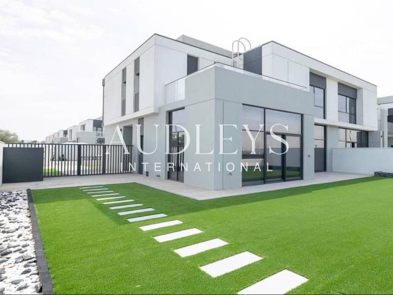 Vacant | Landscaped | Multiple Cheques